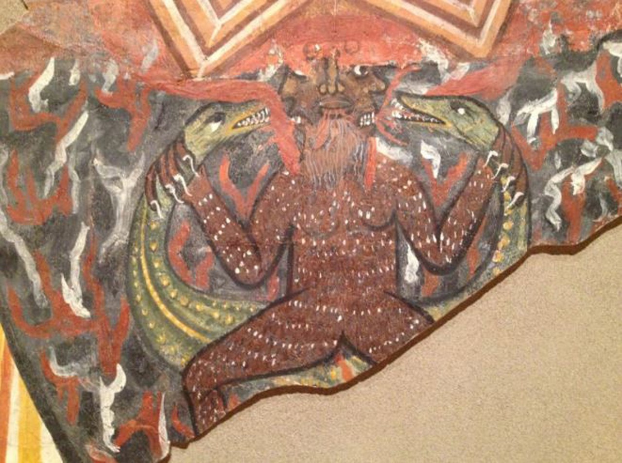 fig. 2 Treviso, Museo diocesano di Arte Sacra, particolare dell&rsquo;Anastasis proveniente dalla cappella del palazzo arcivescovile, il demonio, 1260
