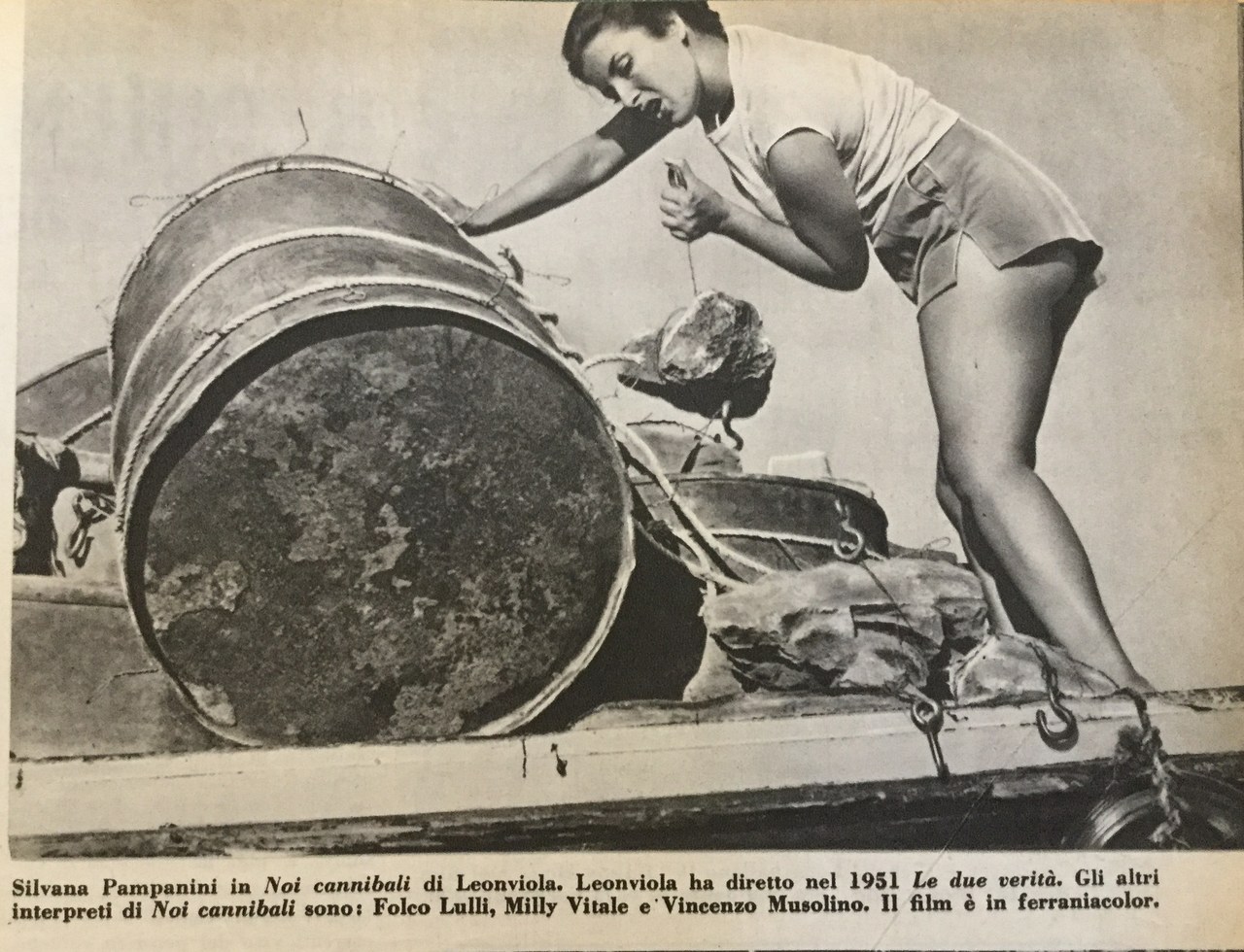 Una foto di Silvana Pampanini nella sezione &lsquo;Notizie&rsquo; di Cinema nuovo, 18, settembre 1953
