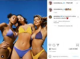 Coco Rebecca Edogamhe con la sua compagna di set Amanda Campana e un&#39;amica
