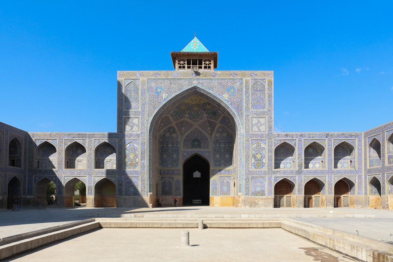 fig. 6 Moschea del Venerd&igrave; (o Moschea dello sceicco Lotfollah)&nbsp;
