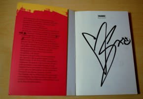 Fig. 2 Autografo di una webstar
