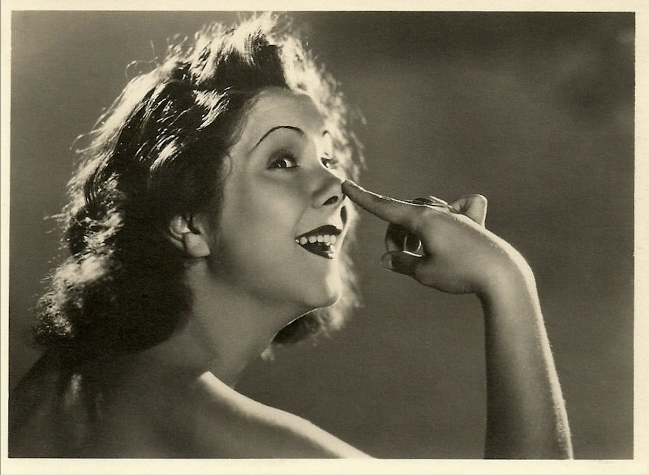 Fig. 4 Lilia Silvi in un ritratto fotografico di Bragaglia
