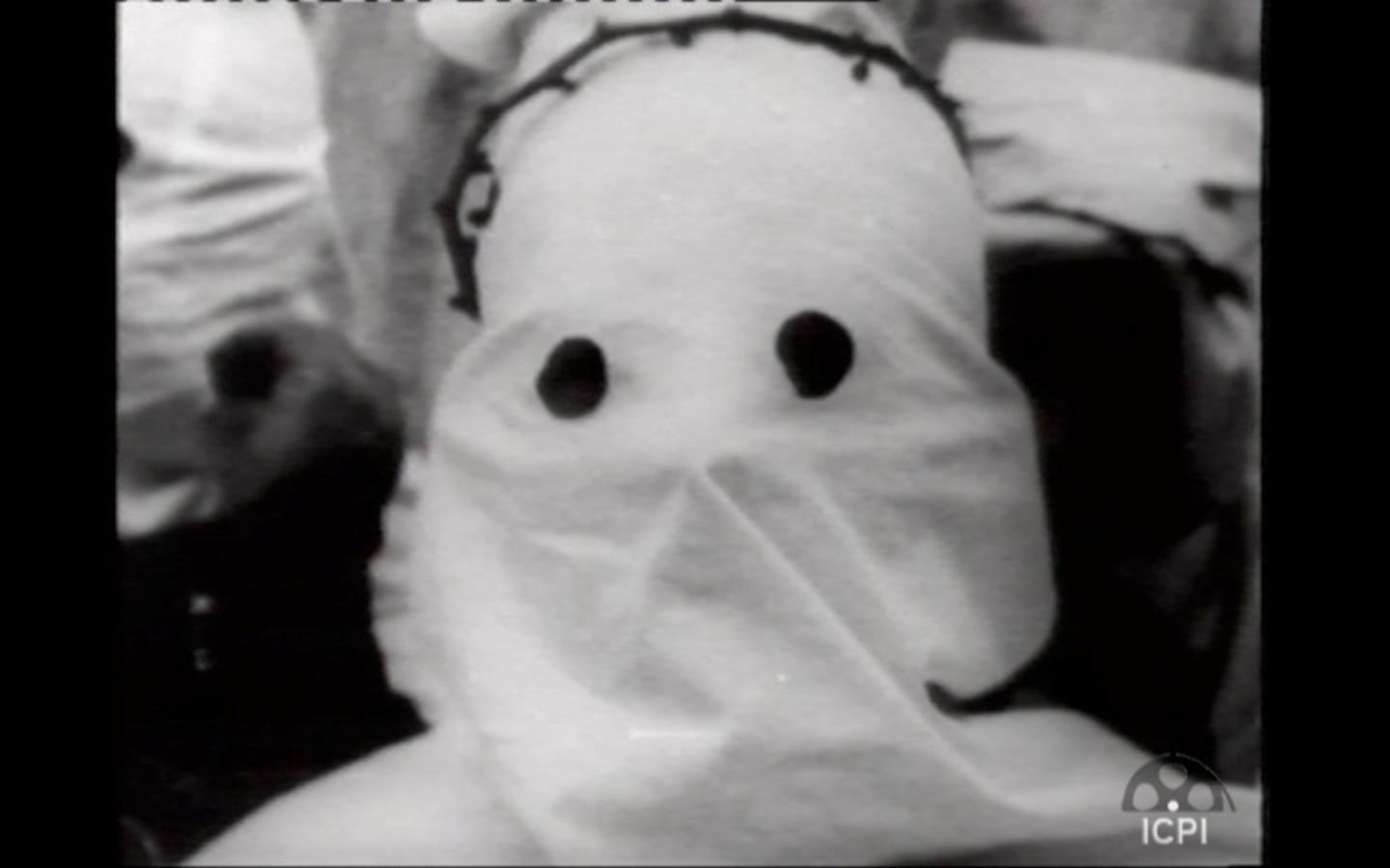 fig. 3 Michele Gandin, Processioni in Sicilia, 1964. Screenshot da terzi.
