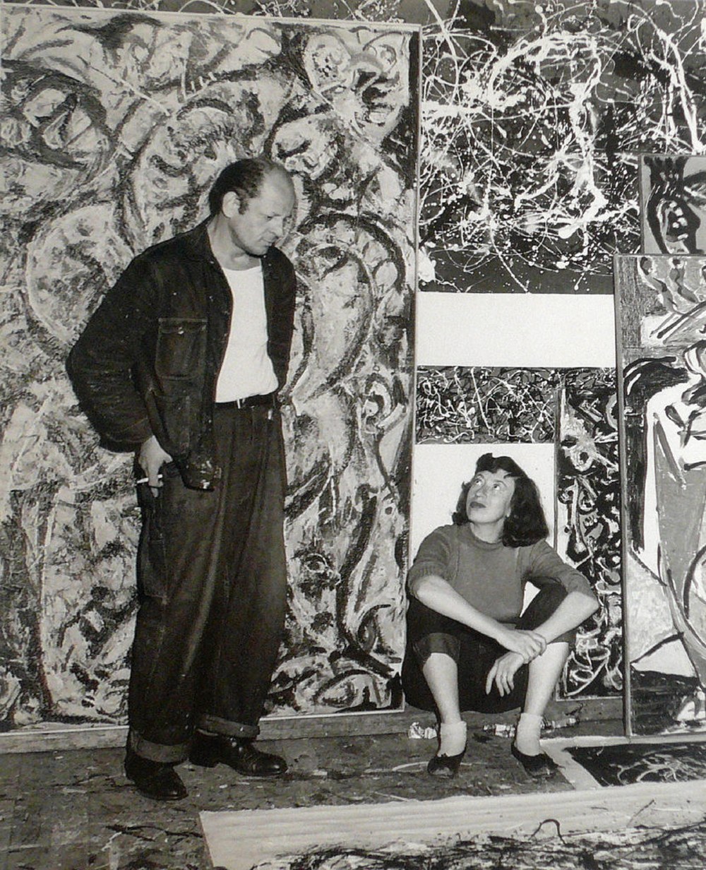Fig. 3 Jackson Pollock e Lee Krasner nello studio di Pollock, 1949. Come per Karabekian, lo studio &egrave; in un magazzino. 
