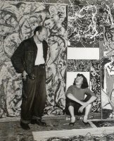 Fig. 3 Jackson Pollock e Lee Krasner nello studio di Pollock, 1949. Come per Karabekian, lo studio &egrave; in un magazzino. 
