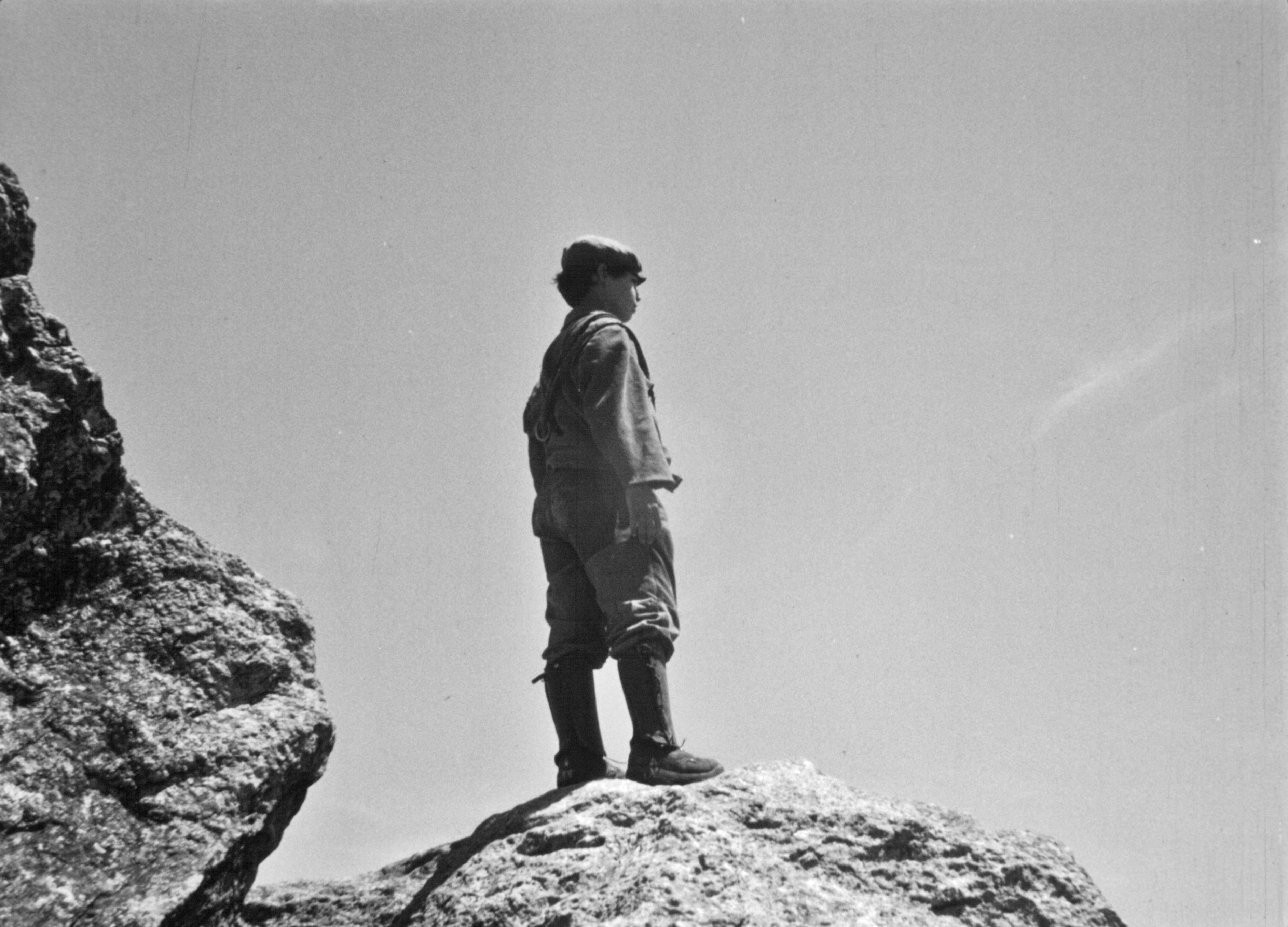 fig. 2 Vittorio De Seta, Peppeddu contempla il paesaggio, Banditi a Orgosolo, 1961. Screenshot da terzi
