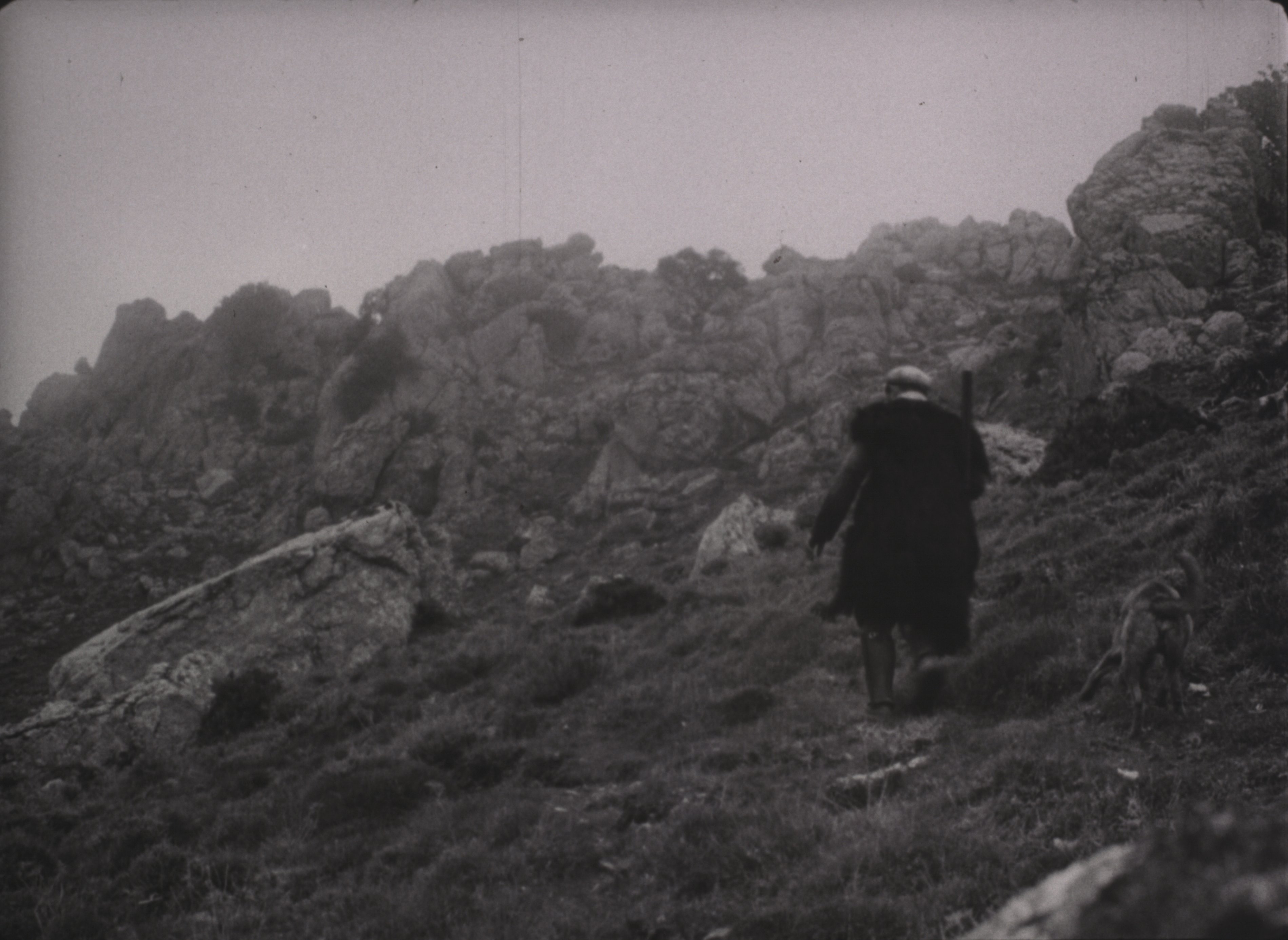 fig. 5 Vittorio De Seta, Michele a Punta Sulitta, Banditi a Orgosolo, 1961. Screenshot da terzi
