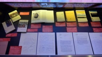 Fig. 5 La sezione del museo Spazi900 dedicata a Italo Calvino. Fonte: Portale Spazi900 &copy;BNCR
