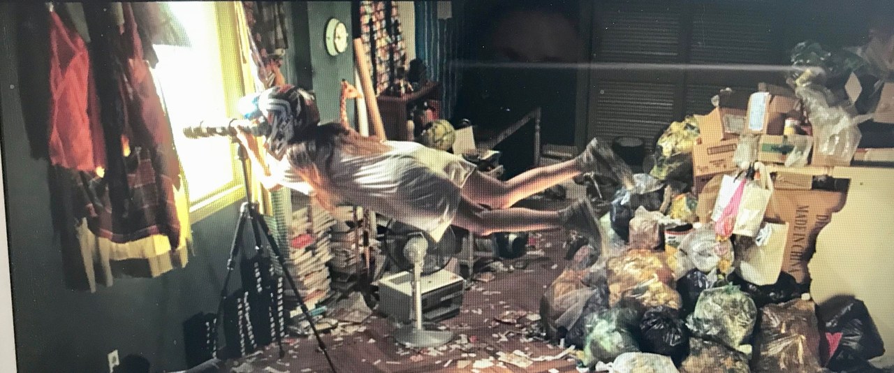 Fig. 5: Screenshot da terzi del film Castaway on the Moon, 2009. Regia: Lee Hey-Jun. Sceneggiatura: Lee Hey-Jun.
