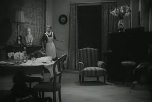 Fig.2 | Il soggiorno di Violette nei capelli (1942). [Screenshot da terzi del film]
