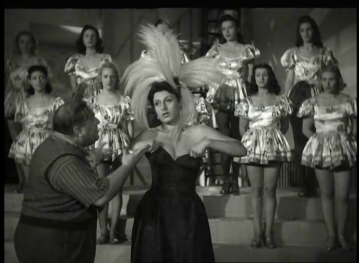 Anna Magnani in Teresa Venerd&igrave; di Vittorio De Sica, 1941
