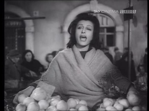 Anna Magnani in Campo de&rsquo; fiori di Mario Bonnard, 1943
