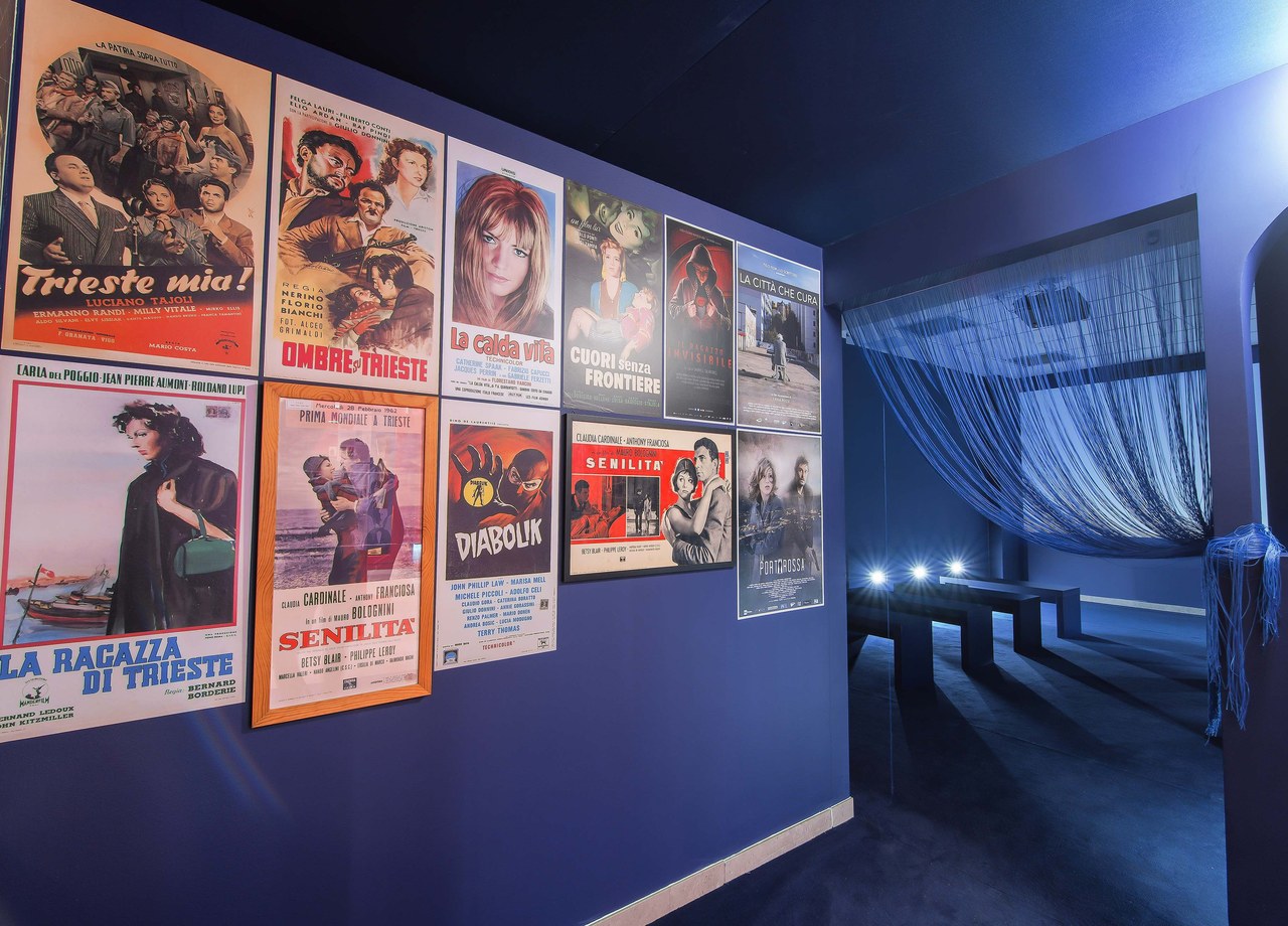 Fig. 8 Il Cinematografo delle Storie, una sezione del Museo LETS di Trieste. Foto di &copy;Milo&scaron; Ciuk &copy;Museo LETS
