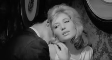 Monica Vitti in una scena de L&rsquo;eclisse di Michelangelo Antonioni, 1962
