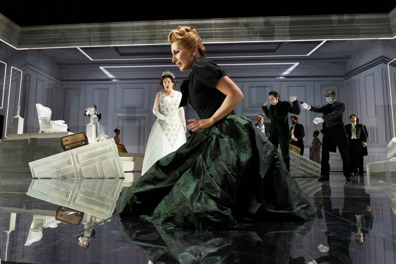 Elisabetta regina d’Inghilterra, regia Davide Livermore, Rossini Opera Festival di Pesaro, 2021 Elisabetta regina d’Inghilterra, regia Davide Livermore, Rossini Opera Festival di Pesaro, 2021