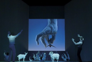 Odyssey, by Robert Wilson @Masiar Pasquali / Piccolo Teatro di Milano – Teatro d'Europa Odyssey, by Robert Wilson @Masiar Pasquali / Piccolo Teatro di Milano – Teatro d'Europa