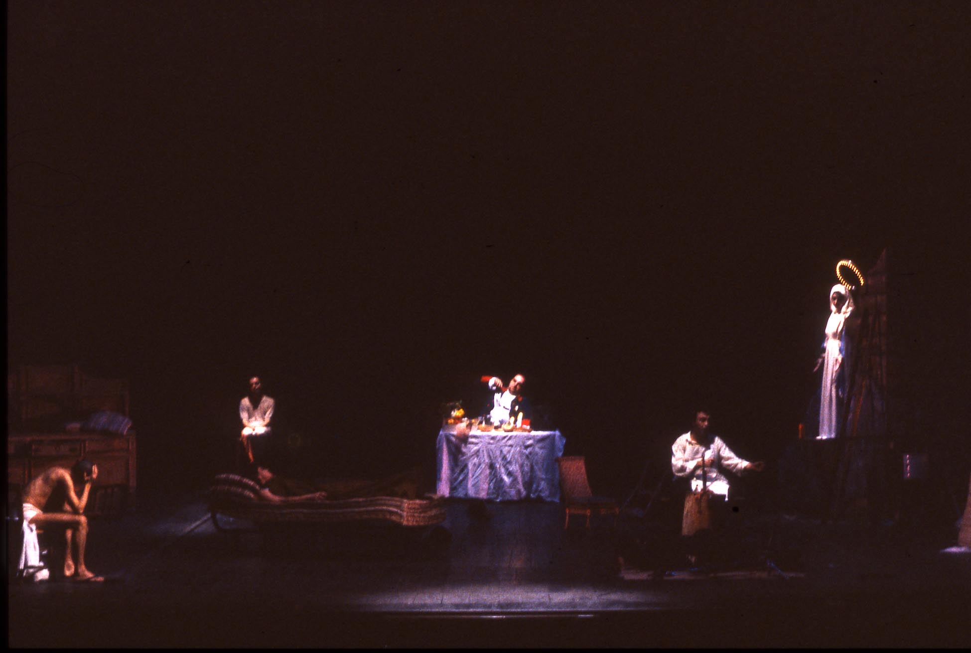 Falso Movimento, Rasoi, regia Mario Martone, 1991 ©Cesare Accetta Falso Movimento, Rasoi, regia Mario Martone, 1991 ©Cesare Accetta