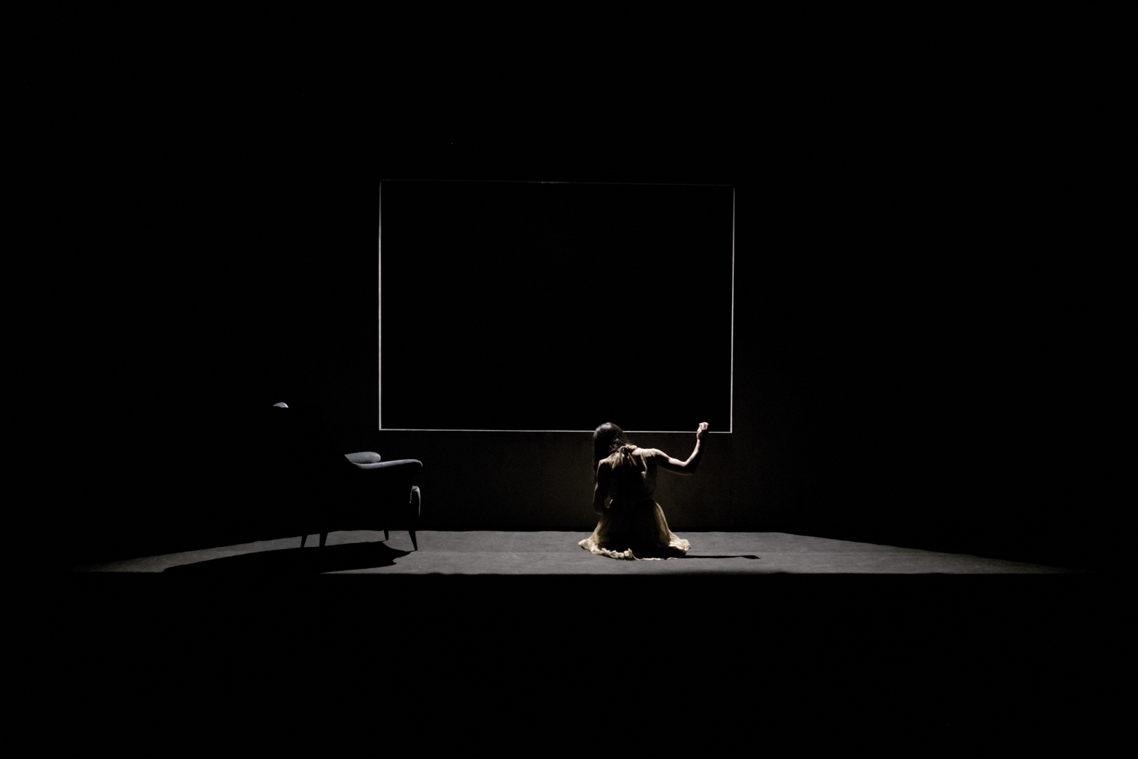 Teatropersona, Frame, 2017, drammaturgia, regia, scene, luci di Alessandro Serra; foto di Alessandro Serra Teatropersona, Frame, 2017, drammaturgia, regia, scene, luci di Alessandro Serra; foto di Alessandro Serra