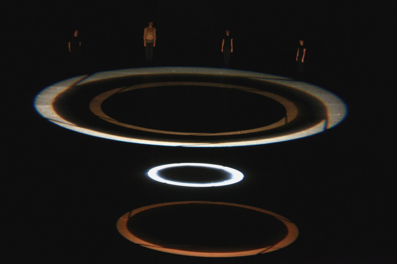 Breathing – power of transparency, Karas, 2012 ©Sakae Oguma Breathing – power of transparency, Karas, 2012 ©Sakae Oguma