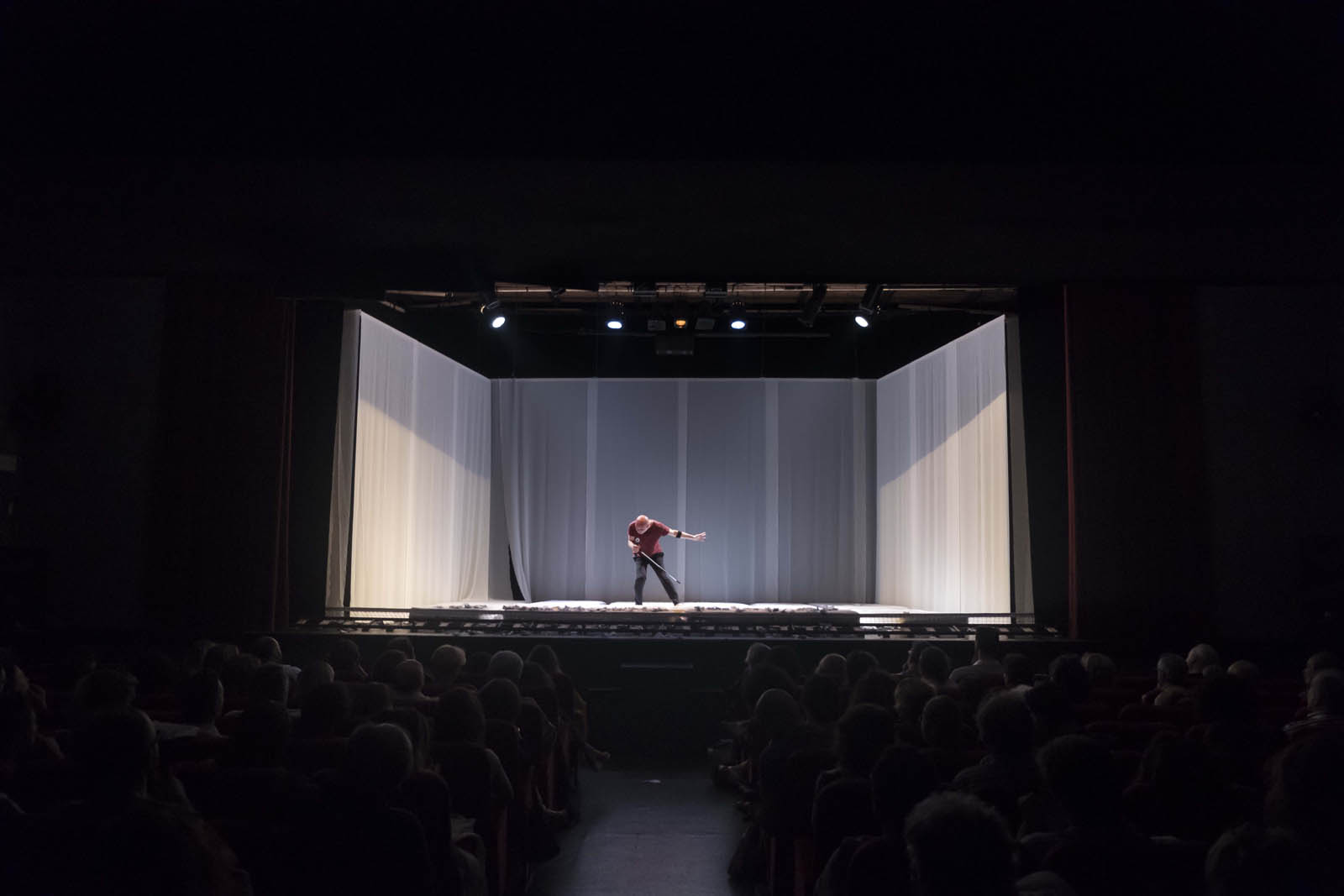 In exitu, adattamento, interpretazione e regia di Roberto Latini, Napoli Teatro Festival 2019. © Ivan Nocera