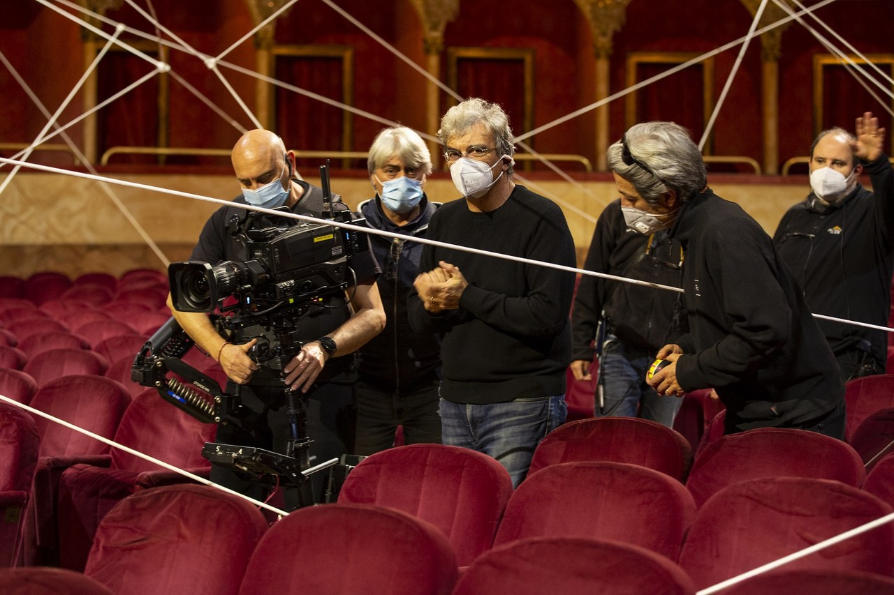 Prove de Il barbiere di Siviglia, regia e installazione di Mario Martone, © Yasuko Kageyama, Teatro dell’Opera di Roma, 2021 Prove de Il barbiere di Siviglia, regia e installazione di Mario Martone, © Yasuko Kageyama, Teatro dell’Opera di Roma, 2021