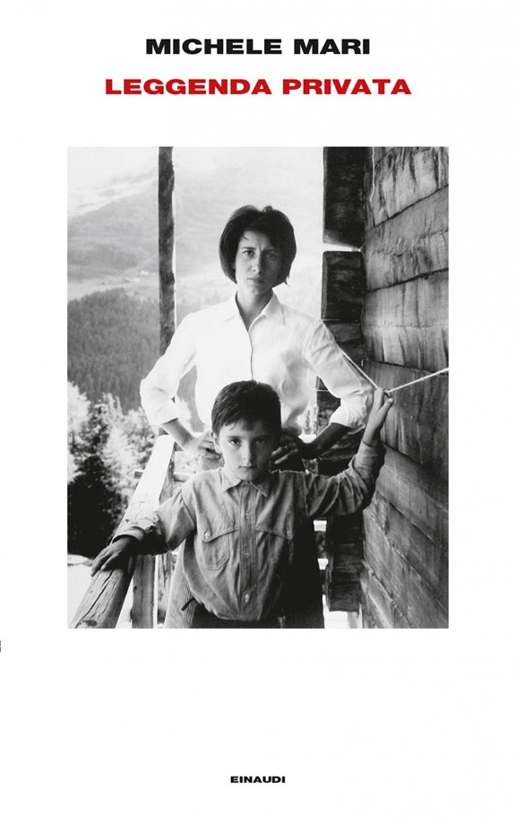 «Iela e Michele fotografati da Enzo Mari, 1962», sulla copertina di Leggenda privata, Torino, Einaudi, 2017 «Iela e Michele fotografati da Enzo Mari, 1962», sulla copertina di Leggenda privata, Torino, Einaudi, 2017