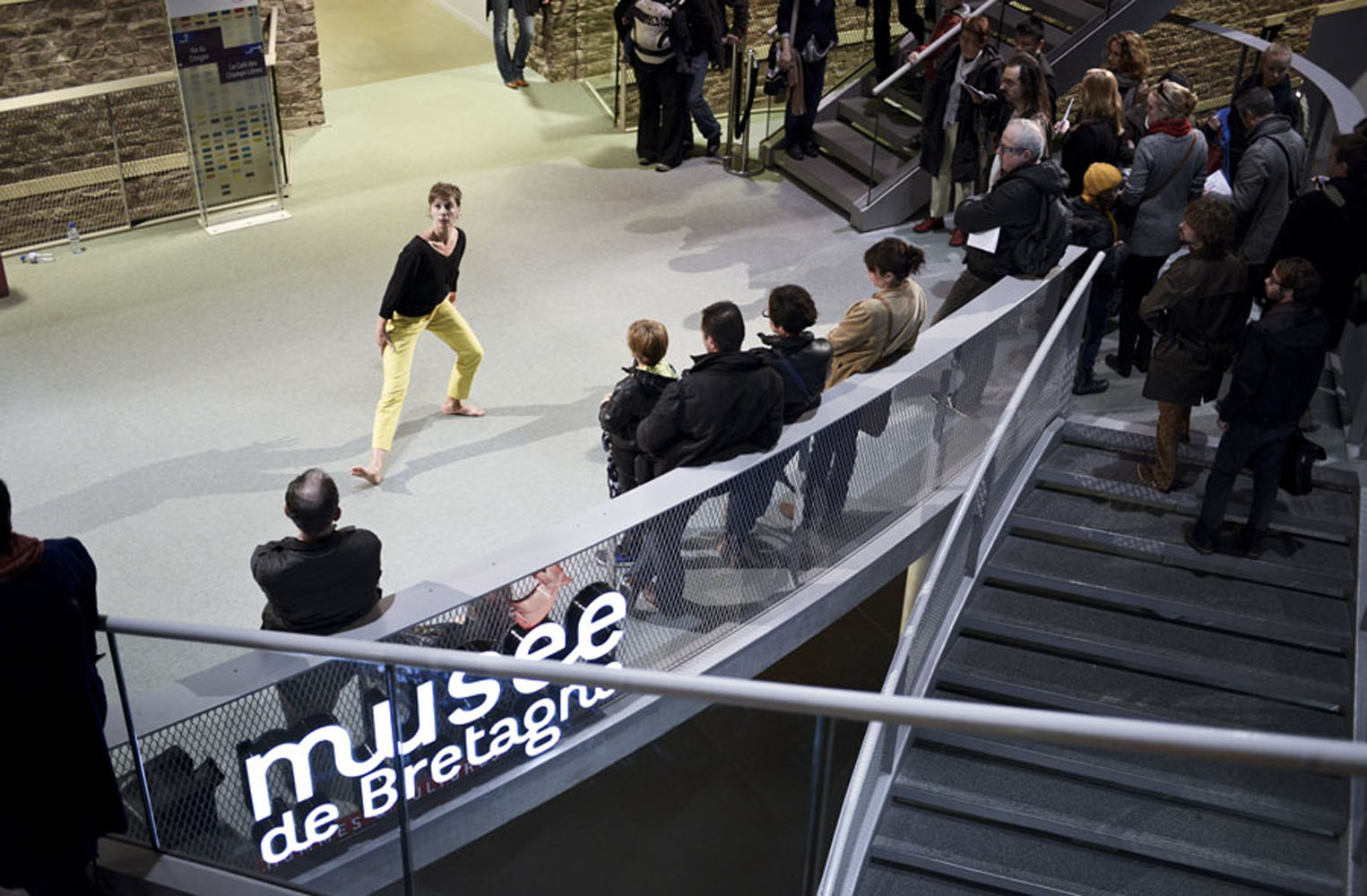 © Nyima Leray / Olivia Grandville dans 20 danseurs pour le XXe siècle,&nbsp;Les Champs libres, Rennes, le 4 novembre 2012