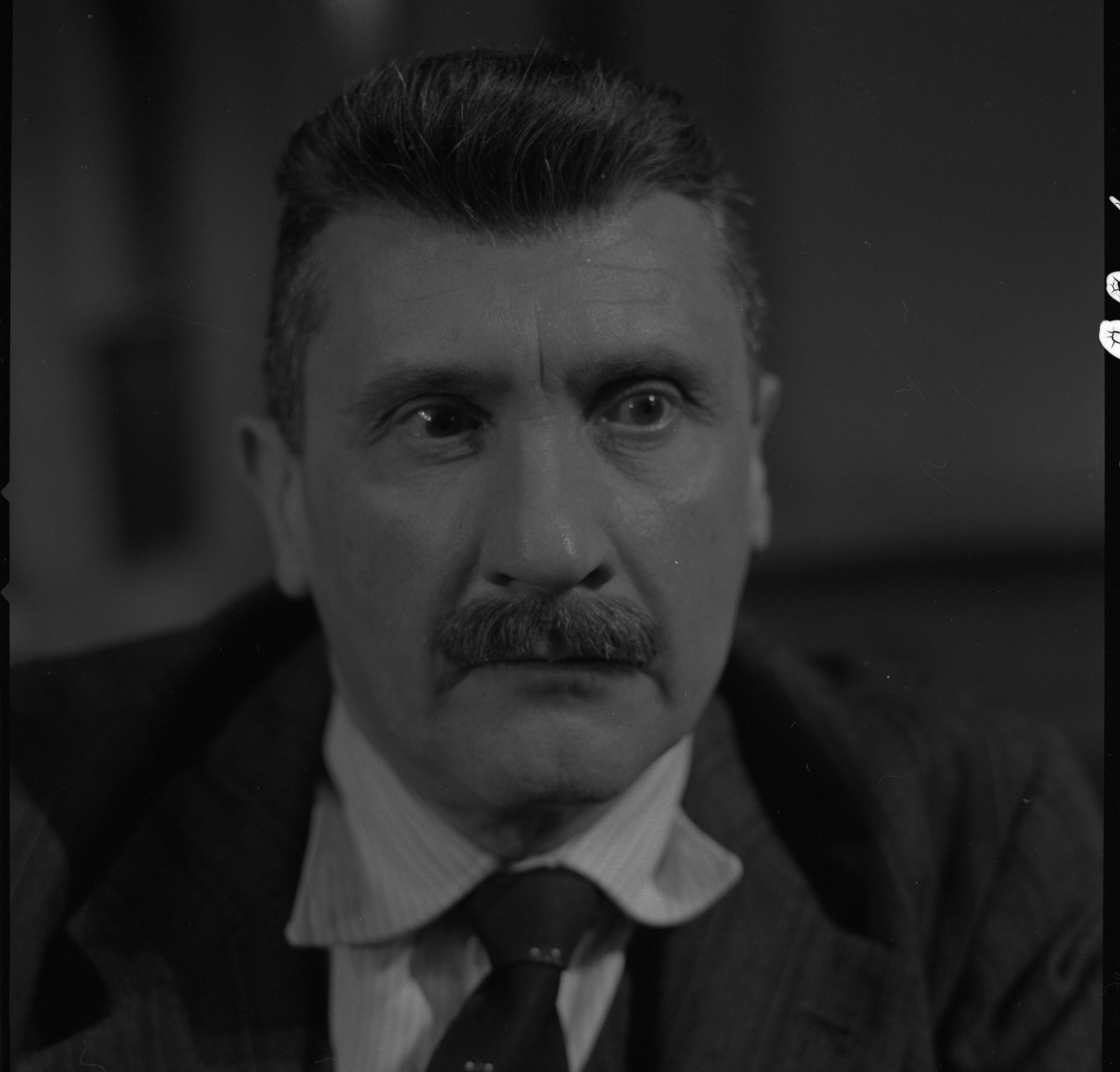 Paolo Stoppa in una foto di scena de L’Arialda (Fondo Stoppa © Museo Biblioteca dell’Attore di Genova) Paolo Stoppa in una foto di scena de L’Arialda (Fondo Stoppa © Museo Biblioteca dell’Attore di Genova)