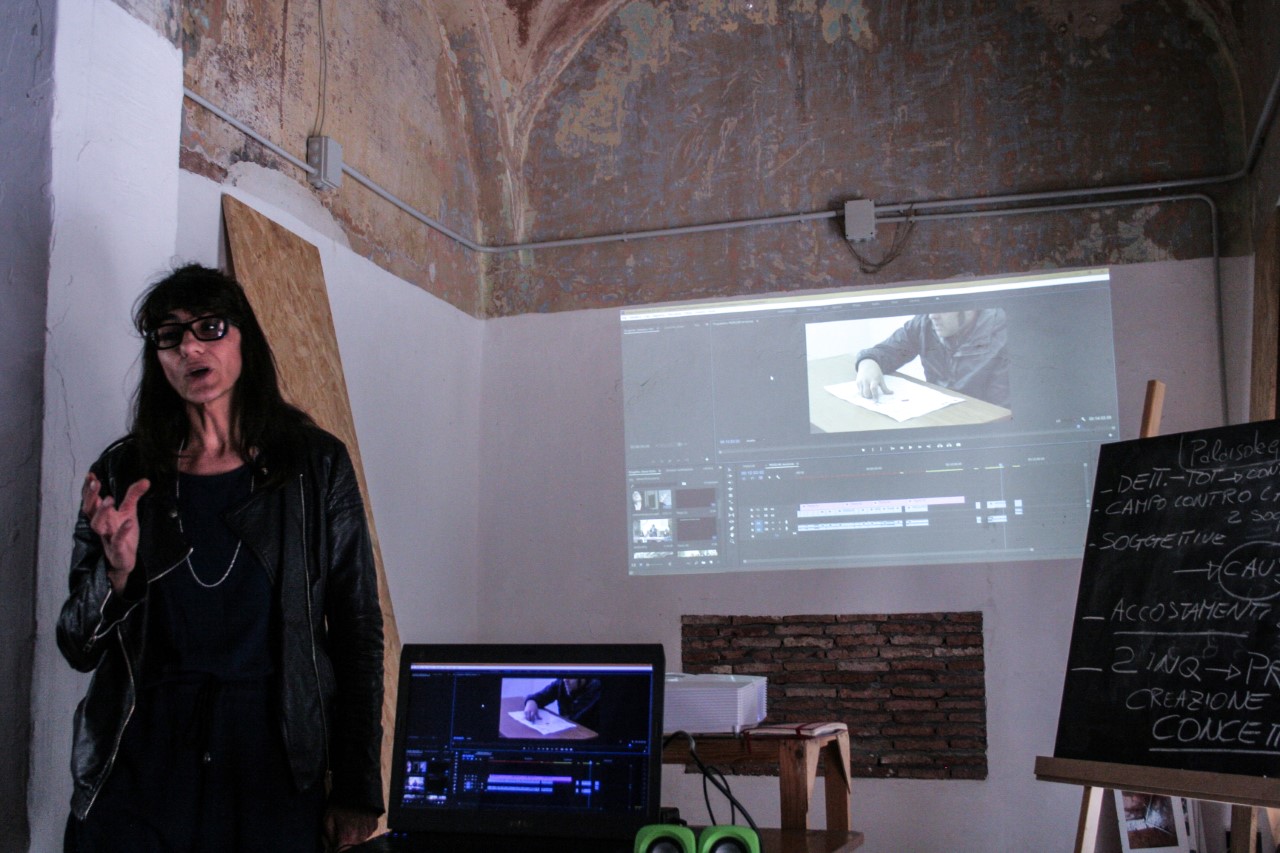 Un momento del laboratorio di videodocumentazione condotto da Maria Arena © Federica Castiglione Un momento del laboratorio di videodocumentazione condotto da Maria Arena © Federica Castiglione