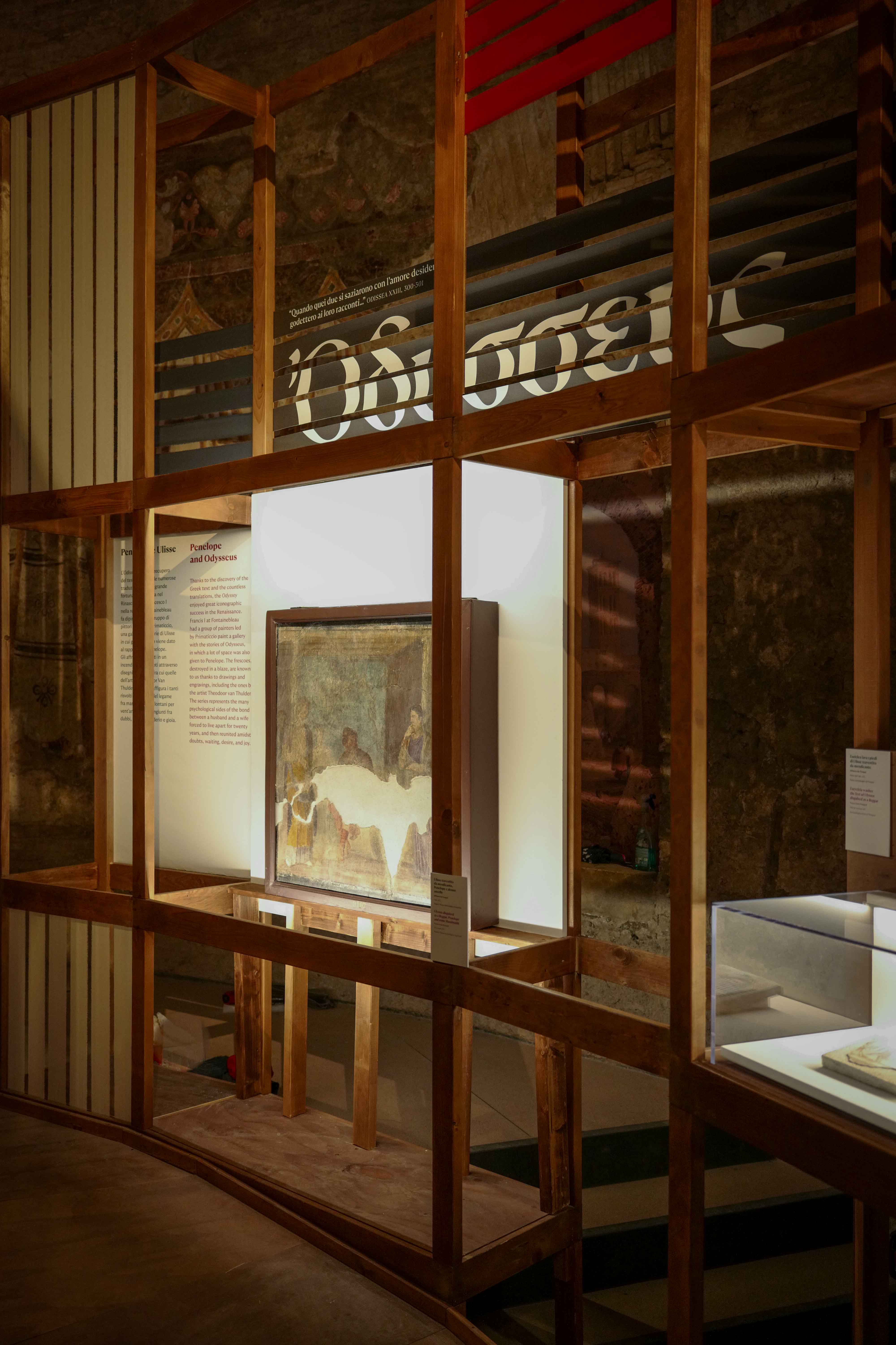 Fig. 3 Allestimento della mostra Penelope, a cura di Alessandra Sarchi e Claudio Franzoni (Roma, Parco archeologico del Colosseo, 19 settembre 2024-19 gennaio 2025). Foto di &copy;Studio Zabalik &copy;Electa
