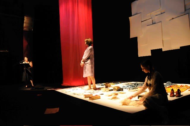 Un momento dello spettacolo Io ho fatto tutto questo © Salvo Scalia