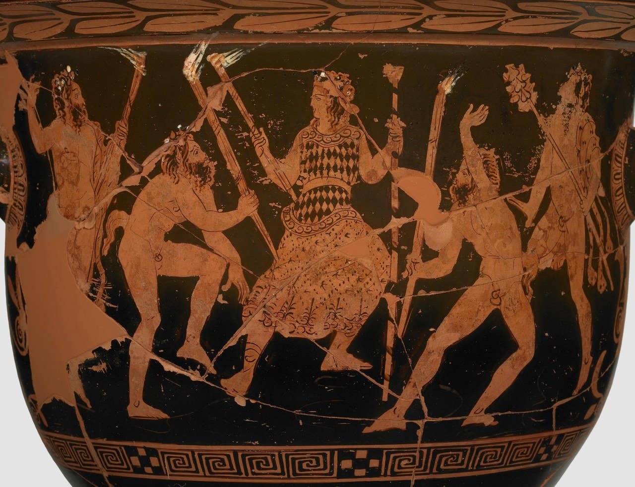 Cratere a campana a figure rosse raffigurante Prometeo, con nartece e torcia, che porta il fuoco circondato da Satiri; Pittore del Louvre, 425–400 a.C., Yale University. Credito fotografico: Yale University Art Gallery. https://artgallery.yale.edu/collections/objects/1721