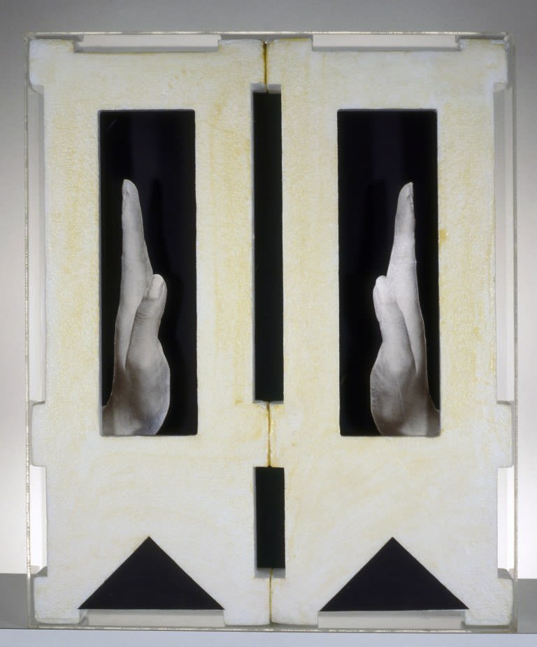 Tomaso Binga, Mani, 1973, polistirolo collage e plexiglass Tomaso Binga, Mani, 1973, polistirolo collage e plexiglass