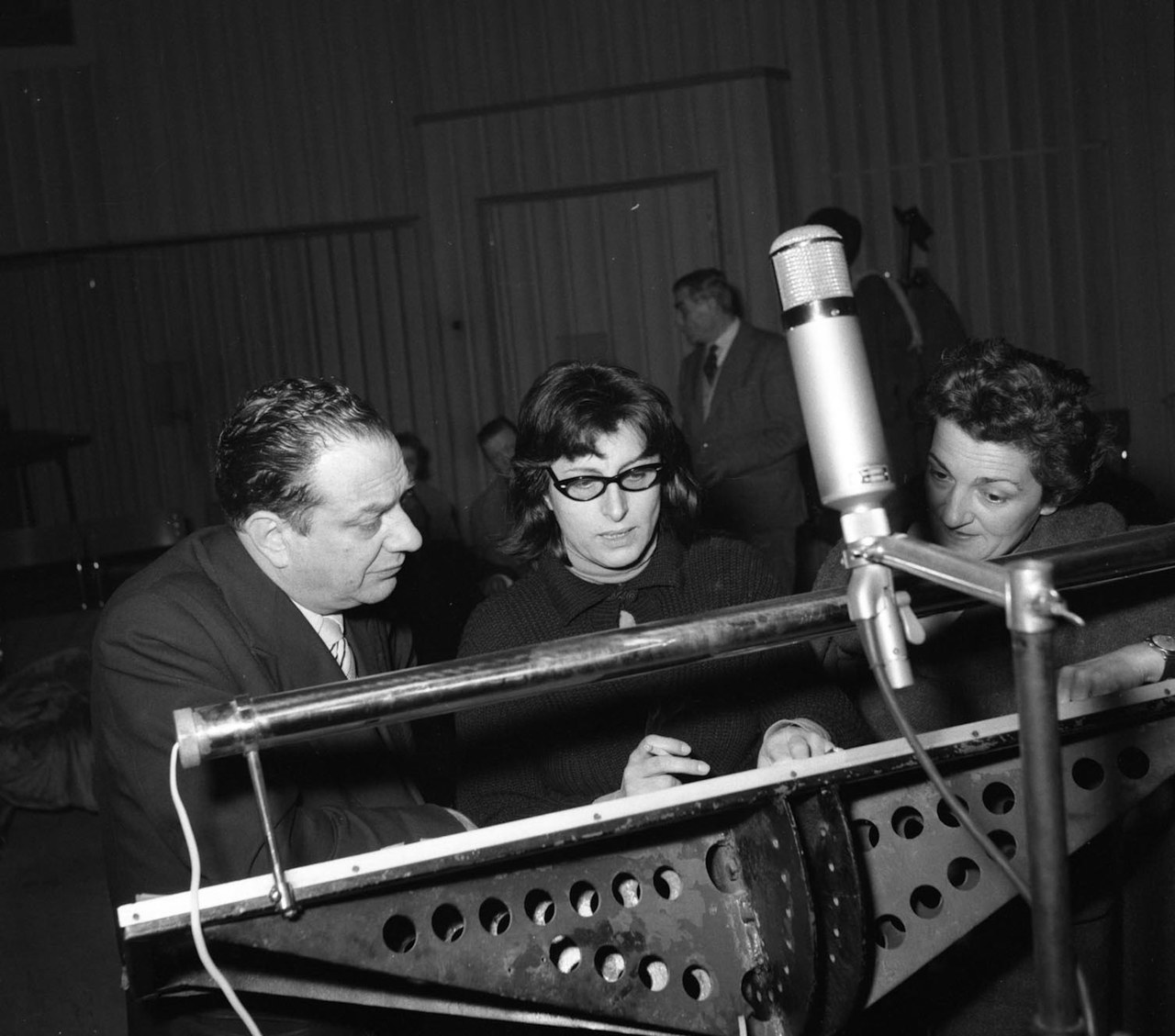 Anna Magnani e Suso Cecchi D’Amico, Fondo Gastone-Bosio, Archivio Museo dell’Attore, Genova Anna Magnani e Suso Cecchi D’Amico, Fondo Gastone-Bosio, Archivio Museo dell’Attore, Genova