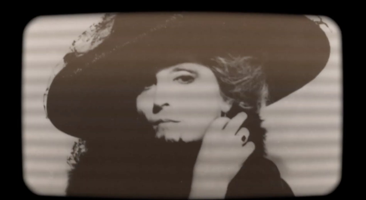 Laura Betti in un fotogramma di Omaggio a Laura Betti, di Donata Gallo (2012) Laura Betti in un fotogramma di Omaggio a Laura Betti, di Donata Gallo (2012)