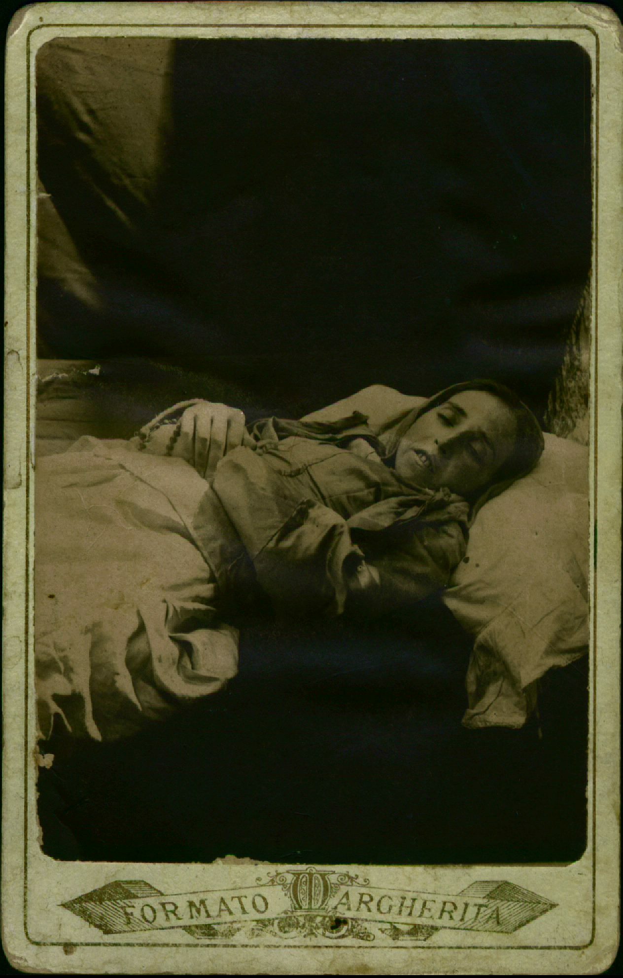 Donna sul letto di morte, 106x71, n. 4012