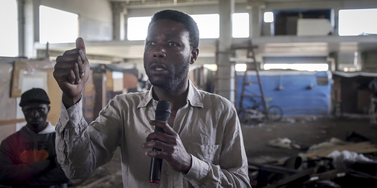 Un fotogramma di The New Gospel di Milo Rau, 2019, © Fruitmarket Langfilm. PM Thomas Eirich-Schneider Un fotogramma di The New Gospel di Milo Rau, 2019, © Fruitmarket Langfilm. PM Thomas Eirich-Schneider