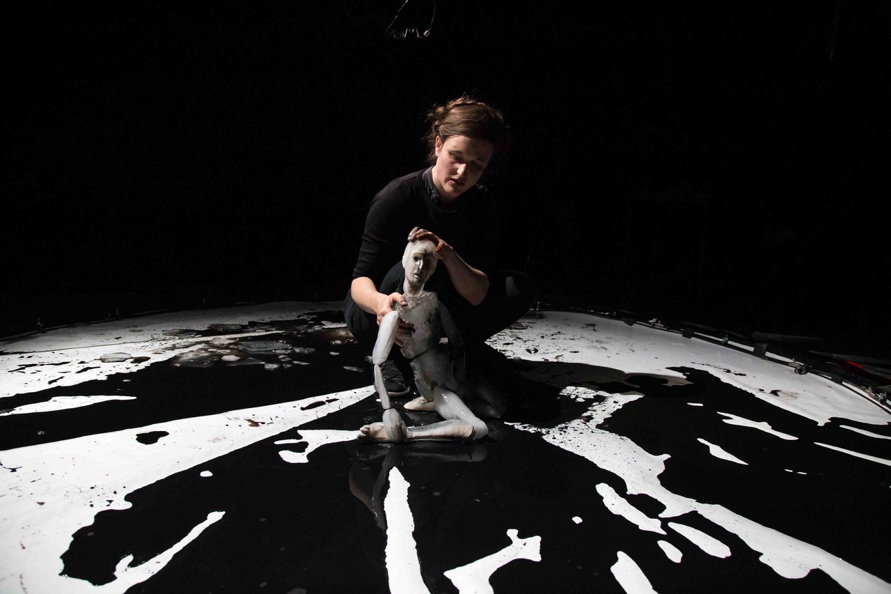 Théâtre de L'Entrouvert, Anywhere ©Alesia Contu Théâtre de L'Entrouvert, Anywhere ©Alesia Contu