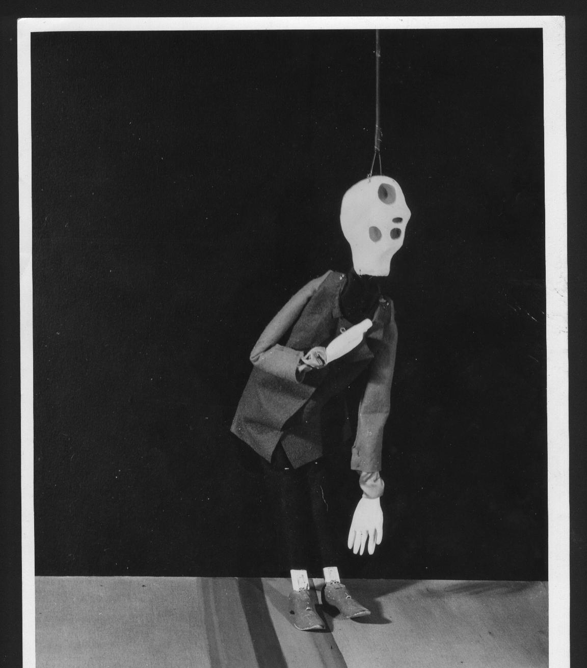 Mario Ricci, Movimento per marionetta sola, 1962, foto Riccardo Orsin