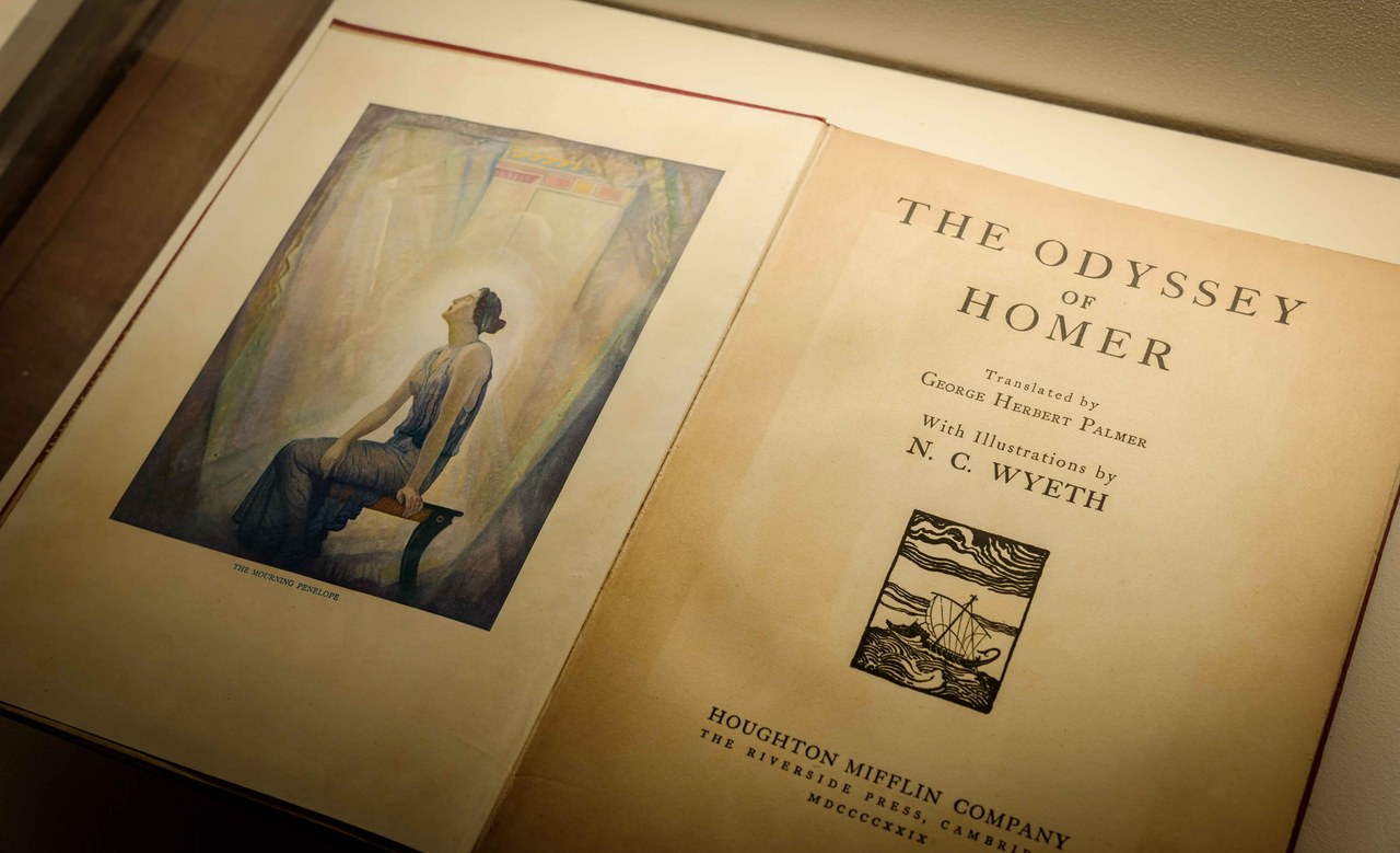 Allestimento della mostra Penelope, a cura di Alessandra Sarchi e Claudio Franzoni (Roma, Parco archeologico del Colosseo, 19 settembre 2024-19 gennaio 2025). Foto di ©Studio Zabalik ©Electa