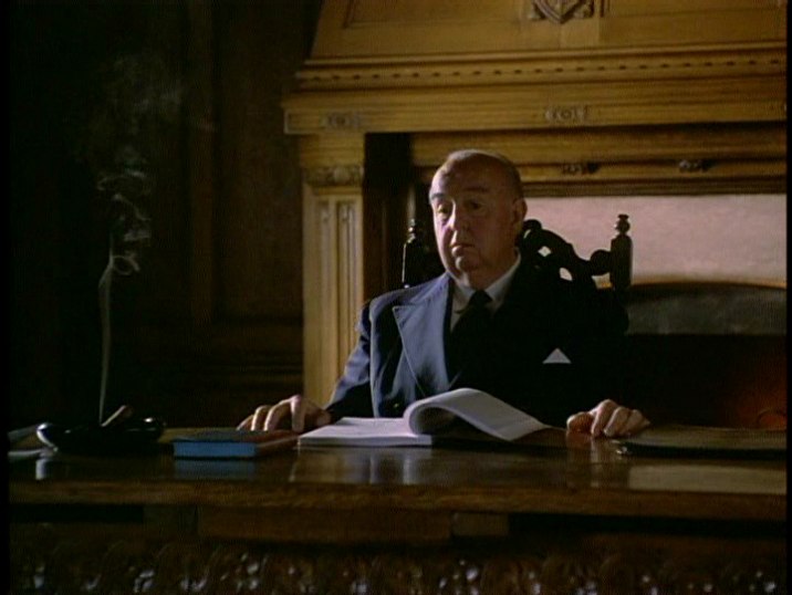 Ron Burrage nel ruolo di Hitchcock nel film Le confessionnal di Robert Lepage, 1995 Ron Burrage nel ruolo di Hitchcock nel film Le confessionnal di Robert Lepage, 1995