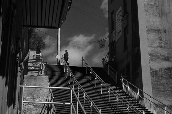 Il cameo di Alfred Hitchcock in I Confess Il cameo di Alfred Hitchcock in I Confess