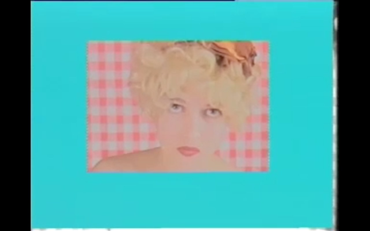 Valérie Pavia, C’est bien la société, 1999. Capture d’écran, vidéo en ligne Valérie Pavia, C’est bien la société, 1999. Capture d’écran, vidéo en ligne