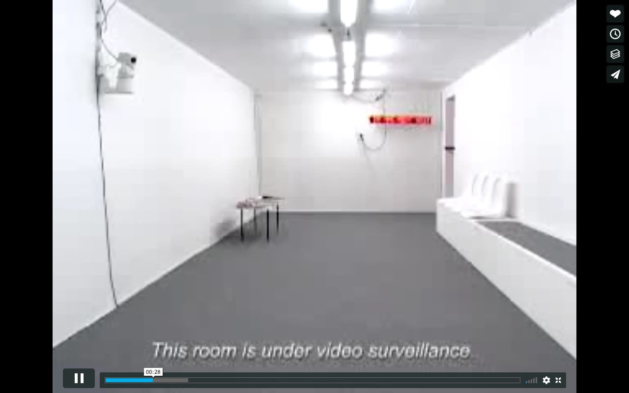 Élodie Pong, Secret for Sale, 2003. Capture d’écran, trailer en ligne : https://vimeo.com/39697261 Élodie Pong, Secret for Sale, 2003. Capture d’écran, trailer en ligne : https://vimeo.com/39697261