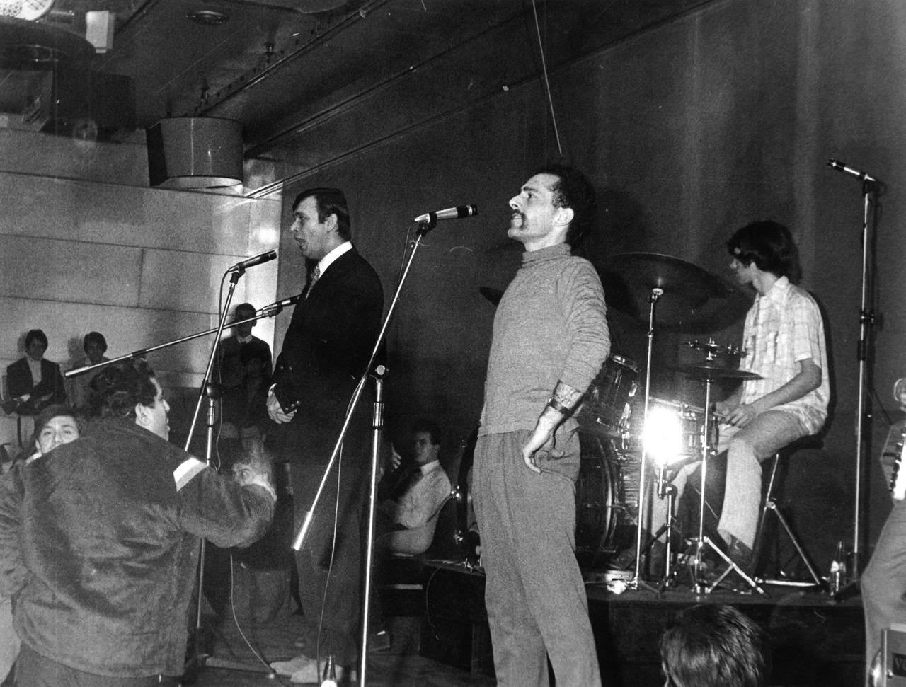 Il Teatro Gruppo al Piper, 1966. Foto @Derossi. Courtesy Graziella Gay e Pietro Derossi Il Teatro Gruppo al Piper, 1966. Foto @Derossi. Courtesy Graziella Gay e Pietro Derossi