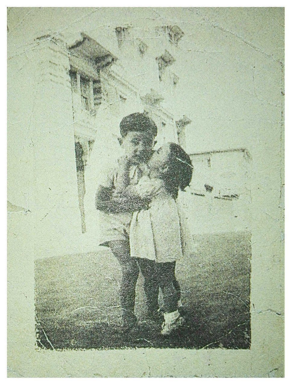 foto da collezione privata dell’autore, da La misteriosa fiamma della regina Loana, p. 273 foto da collezione privata dell’autore, da La misteriosa fiamma della regina Loana, p. 273