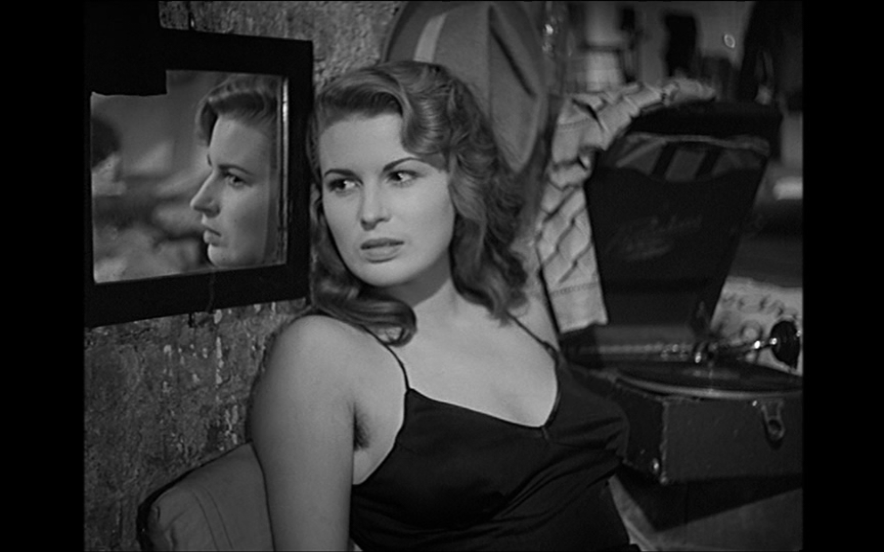 Silvana Mangano in Riso amaro (1949) di Giuseppe De Santis. Screenshot da terzi