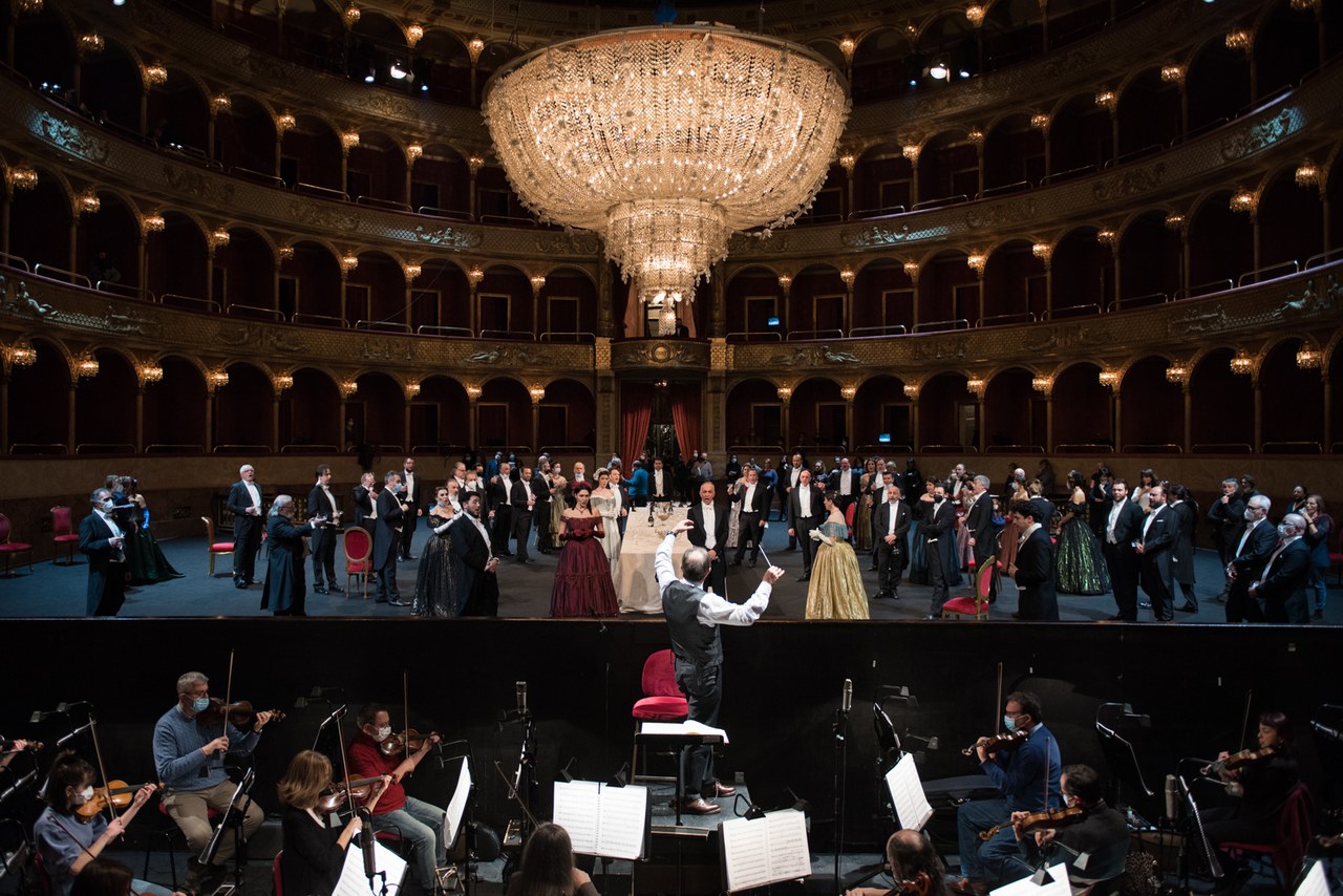 La traviata, regia e scene di Mario Martone, © Fabrizio Sansoni, Teatro dell’Opera di Roma, 2021