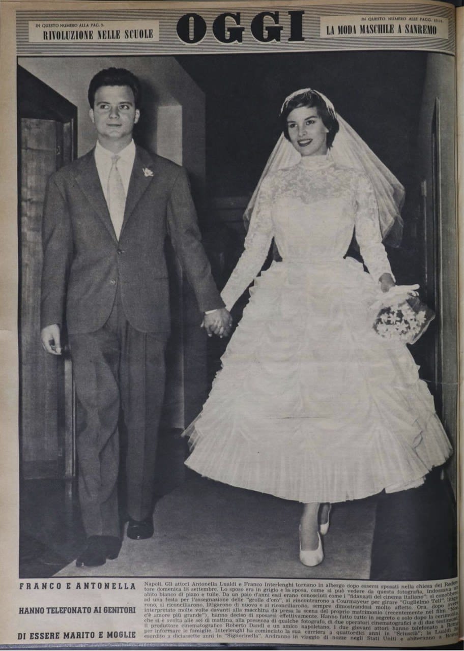 Le nozze di Antonella Lualdi e Franco Interlenghi sulla quarta di copertina della rivista Oggi, 1955 Le nozze di Antonella Lualdi e Franco Interlenghi sulla quarta di copertina della rivista Oggi, 1955