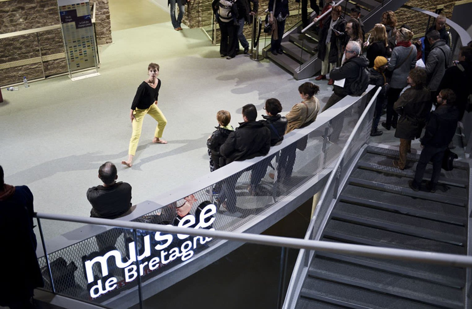 © Nyima Leray / Olivia Grandville dans 20 danseurs pour le XXe siècle,&nbsp;Les Champs libres, Rennes, le 4 novembre 2012